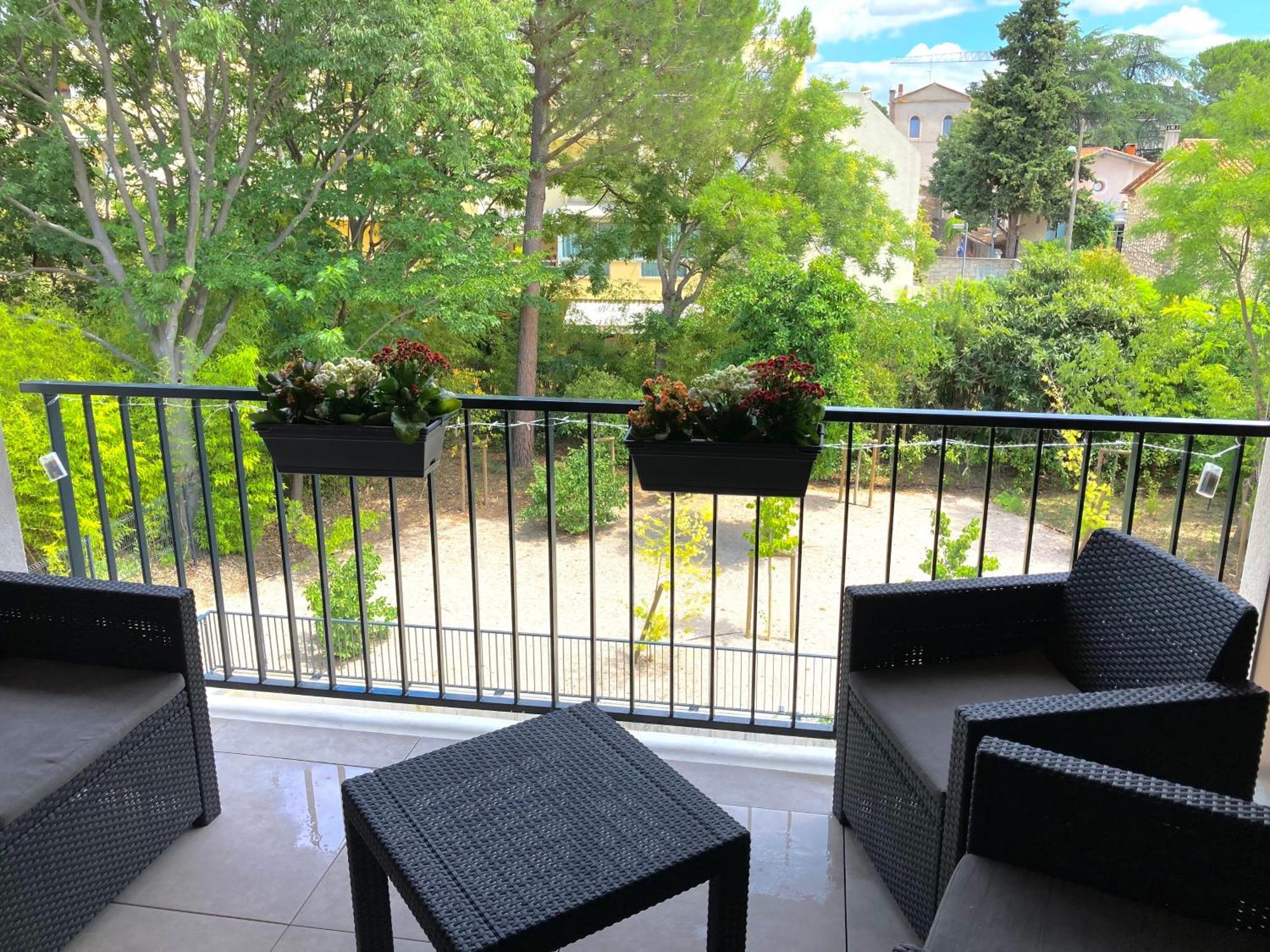 Design Au Coeur De Avec Parking Prive * Montpellier